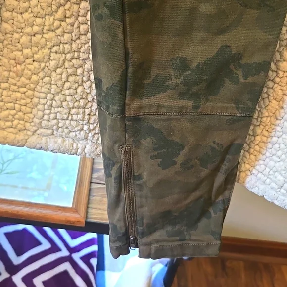 Camouflage Pants Womens - Picture 2 of 9